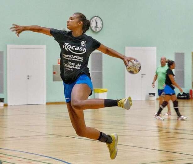 La jugadora Sayna Mbengue (Foto TA)